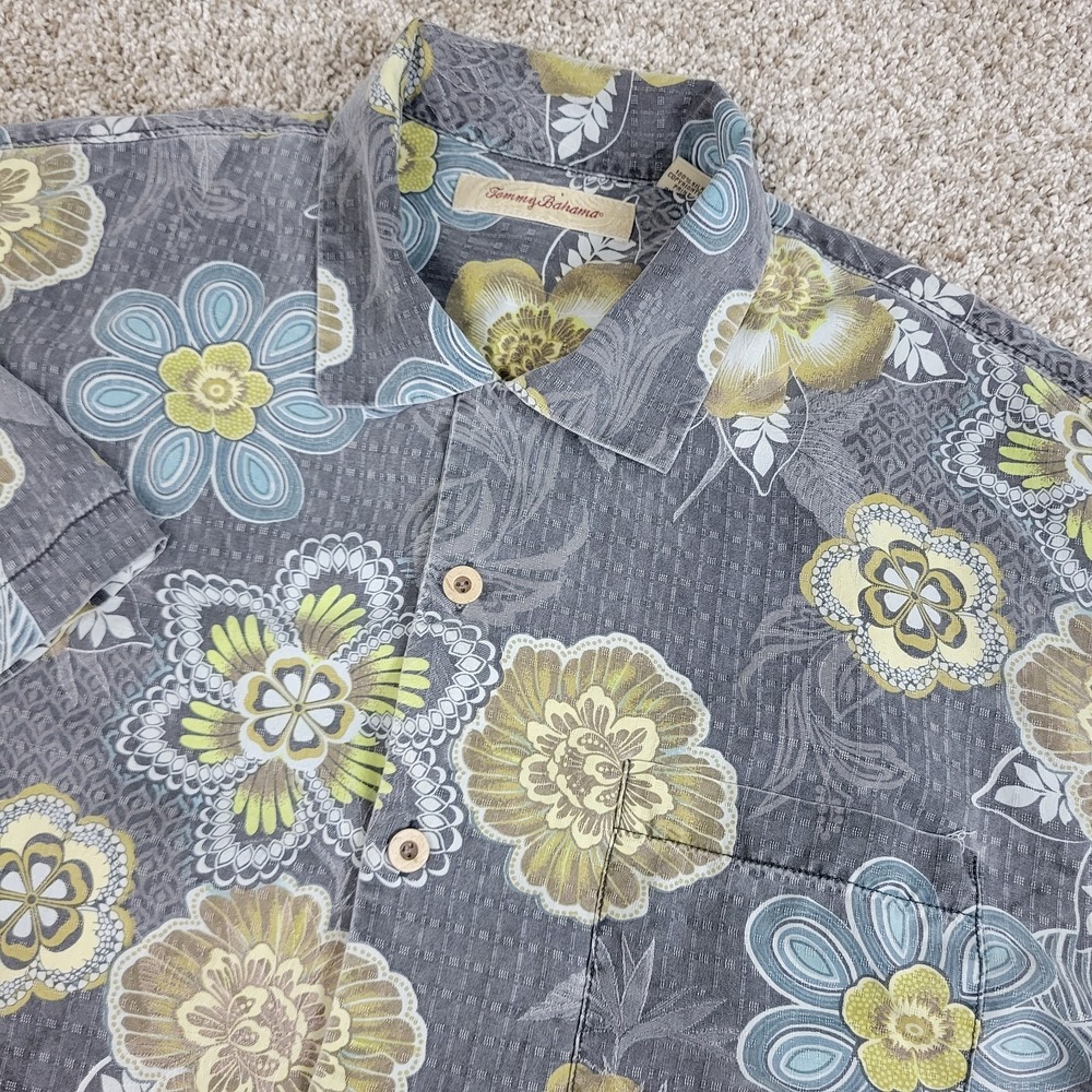 Tommy Bahama Mens Large Multicolor AOP Floral Hawaiian Short Sleeve 100% Silk
